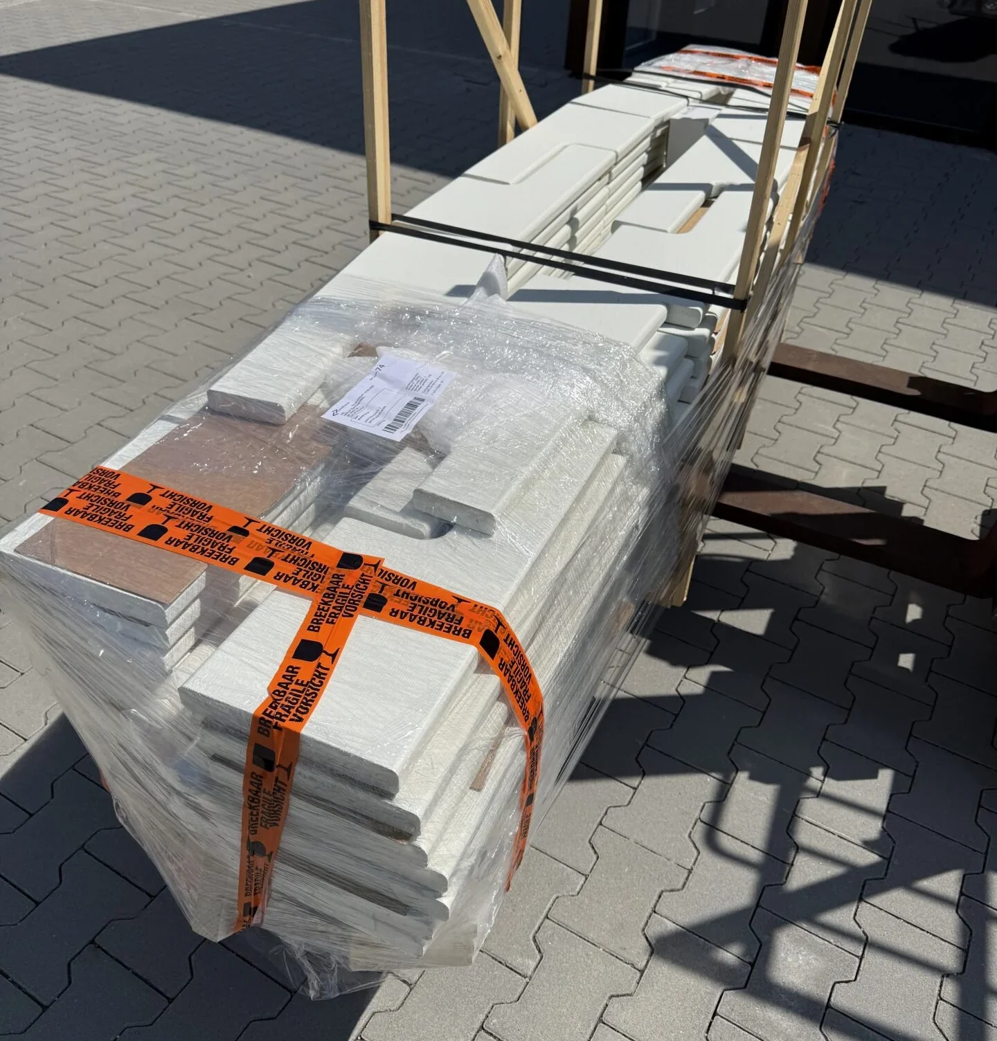 Project 8 ruimtebesparende trappen op transport